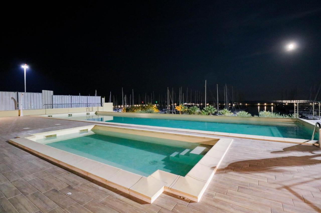 산토스테파노알마레 H11 Luxury 9A - Porto - Piscina - Jacuzzi 아파트 외부 사진